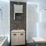 Hotel B&w Ruska